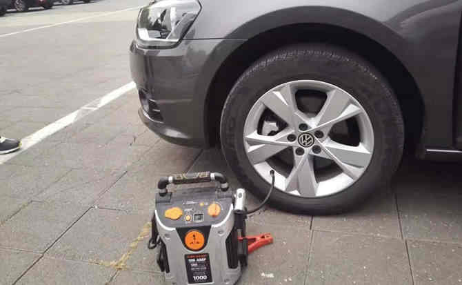 合水汽车搭电案例